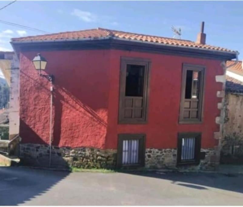 Villa La Casina Roja - Santolaya De Cabranes Arboleya Exterior foto